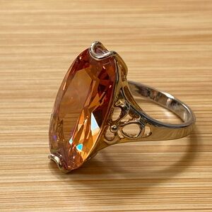 Elegant Silver and Citrine Ring
